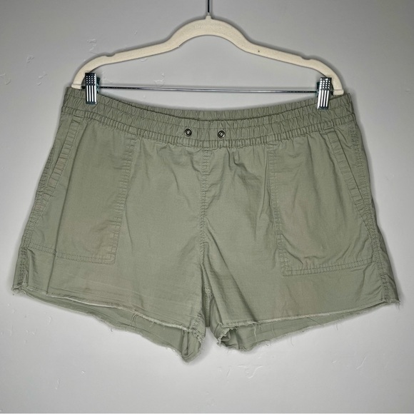 Vuori Pants - Vuori Light Olive Green Athletic Shorts